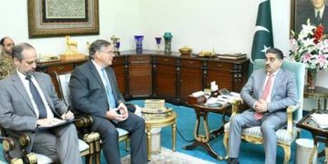 PM Kakar Holds Meeting with US Ambassador