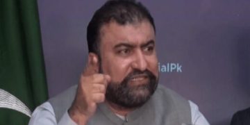 Interior Minister Sets November 1 Deadline for Illegal Immigrants to Leave Pakistan