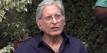 ECP, Caretaker Government Working to Secure Two-Thirds Majority for Nawaz Sharif: Aitzaz Ahsan