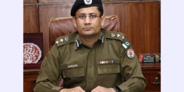 DIG Lahore Applauds Police, Offers Rs500,000 Reward for Arrest of College Bus Shooting Suspects