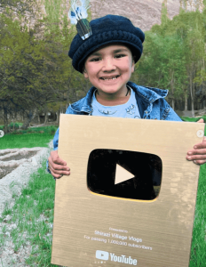 shiraz vloger picture play button Islamabad 51