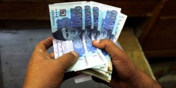 image of currency of salary pakistan
