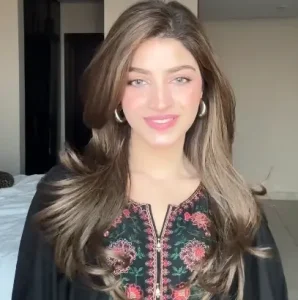 Pakistani Actress Kinza 