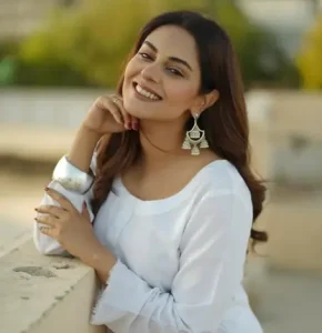 Dastakhat cast, timing, story explained – Affan Waheed shines in lead role 4 Amar Khan Actress