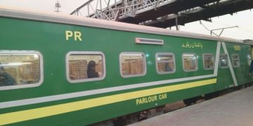 Capture during Train on Platform