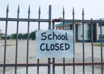 Image Show School Closed Notified on Gate