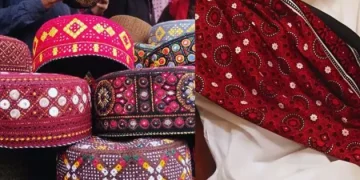 Ajrak and Caps Picture