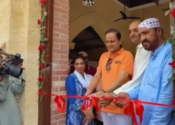Image Show Karachi Mayor Murtaza Wahab inaugurating the Meat Market