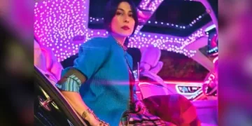 Image of Singer Meesha Shafi